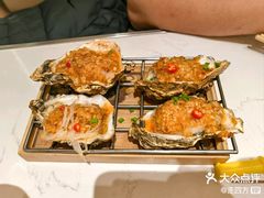 -小董哥烤串·爆汁大油边(故宫店)