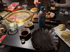 -铭牛烧肉·和牛海鲜自助(高新月牙湖店)
