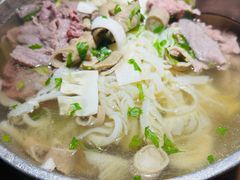 -全牛匠·乐山跷脚牛肉(西单华威约饭街店)