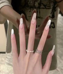 -悦指间美甲美睫