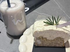 -W COLLECTIVE  DESSERT SHOP