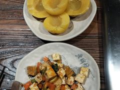 -老牌坊云南鱼豆花火锅(嵩山店)