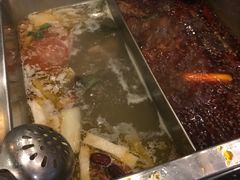 -百年川椒重庆老火锅(光谷店)