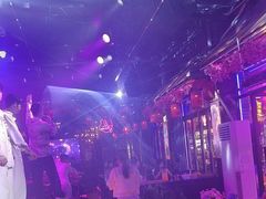 -喜鹊音乐酒馆(西街店)