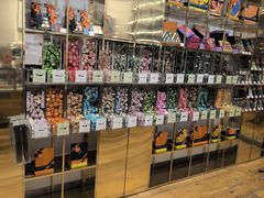 -VENCHI 闻绮(上海佛罗伦萨小镇店)