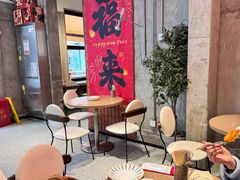 -必胜客(上海华谊新所店)