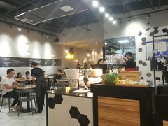 大堂-HELLO 27 意面·沙拉·帕尼尼