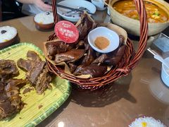 -东口码头·烧鸽子·鱼头泡饼·地方菜(金鹰悦城店)