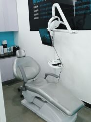 -黑奥秘脱发白发中心