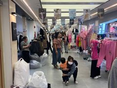 -广州白马服装市场