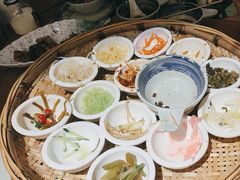 -包整·丝娃娃(一览甲秀楼风景店)