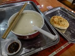 吊炉烧饼-教师之家赵家羊汤馆(东青龙街店)