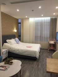 -海豚湾高端月子会所(黄浦店)