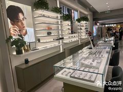 -镜客眼镜(浦江欢乐颂店)