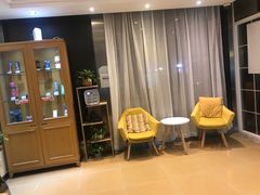 -如家酒店(上海外滩南京路人民广场地铁站店)