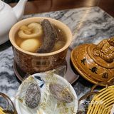 二楼自助点餐，饭菜都是不错的，价格也比较合理