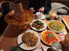 土司铜锅油焖鸡-浩海火燒雲傣家菜(芮欧百货店)