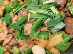 -聚鑫朋酸菜肥肠(文艺路口店)