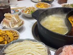 -沸炉重庆老火锅(军事博物馆店)