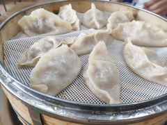 牛肉蒸饺-清真老铁家灌汤包