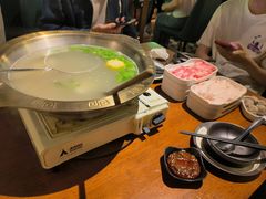 -天成·潮州牛肉脆肉鱼生蚝自助火锅