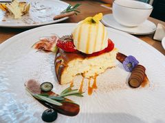 -Mark&Mars Restaurant