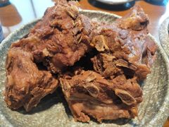 特色大铁锅烀腔骨-95号酱骨·一块豆腐(展春园西路店)