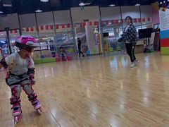 -米高蓝斯克国际轮滑中心(中铁建店)