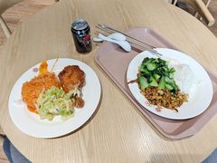 炒烤牛肉饭-北大家园食堂