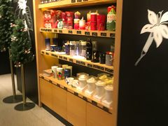 -星巴克(港汇1号办公楼店)