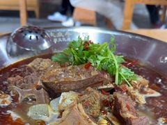 -大众跷脚牛肉馆·非遗传承单位(峨眉山店)