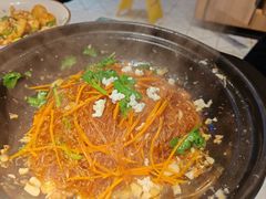 海鲜酱粉丝煲-费大厨辣椒炒肉(高铁吾悦广场店)
