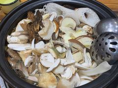 -菌之家·专业纯野生菌火锅·特色炒菌