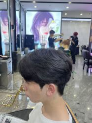 -藤野造型烫染·漂发