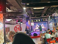 -马路牙子烧烤音乐酒馆(望京店)