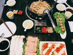 -东椰·海南椰子鸡火锅(朝阳门店)