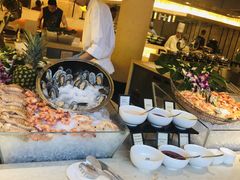 自助取餐区-东西风牛排馆周末烧烤自助(首都机场希尔顿店)