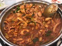 炒鱿鱼大虾肥肠-蚂蚁家辣炒章鱼(海云台店)