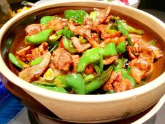 辣椒炒肉-鸽子侯·家宴·平价海鲜(市图书馆店)