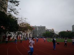 -海口市第一中学