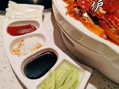-三人行骨头王火锅(长寿店)