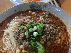-丁丁猫重庆小面(徐州路店)