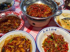 -笨豆腐居民楼菜馆•江西小炒(天津开发区店)