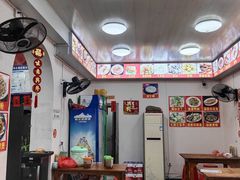 大堂-两广烧蚝(新兴街店)