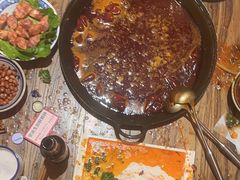 -旧街市鲜货老火锅(大光路店)