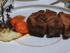 西班牙黑毛猪肩配酸椰菜苹果酱-K·Kitchen KK牛扒厨房(江南西店)