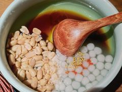 -吃饭皇帝大土家民族菜(荟聚店)