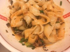 -顺溜·手工刀削面·黑金店(铜锣湾店)