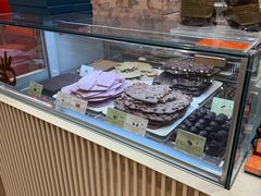 -VENCHI 闻绮(上海佛罗伦萨小镇店)