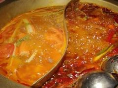 -王婆乔鲜鱼自助火锅(蜀汉路店)